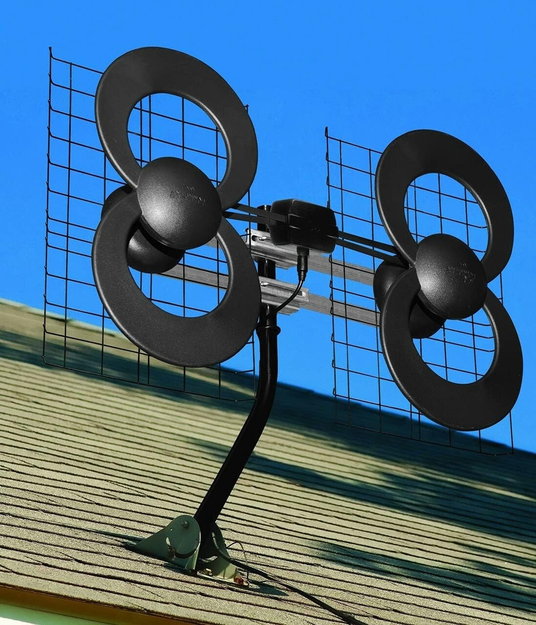 Antennas Direct C4-CJM ClearStream 4 UHF Indoor Outdoor TV Antenna, 70+ Mile Range, 4K 8K UHD w/20-inch Mast, Reflectors