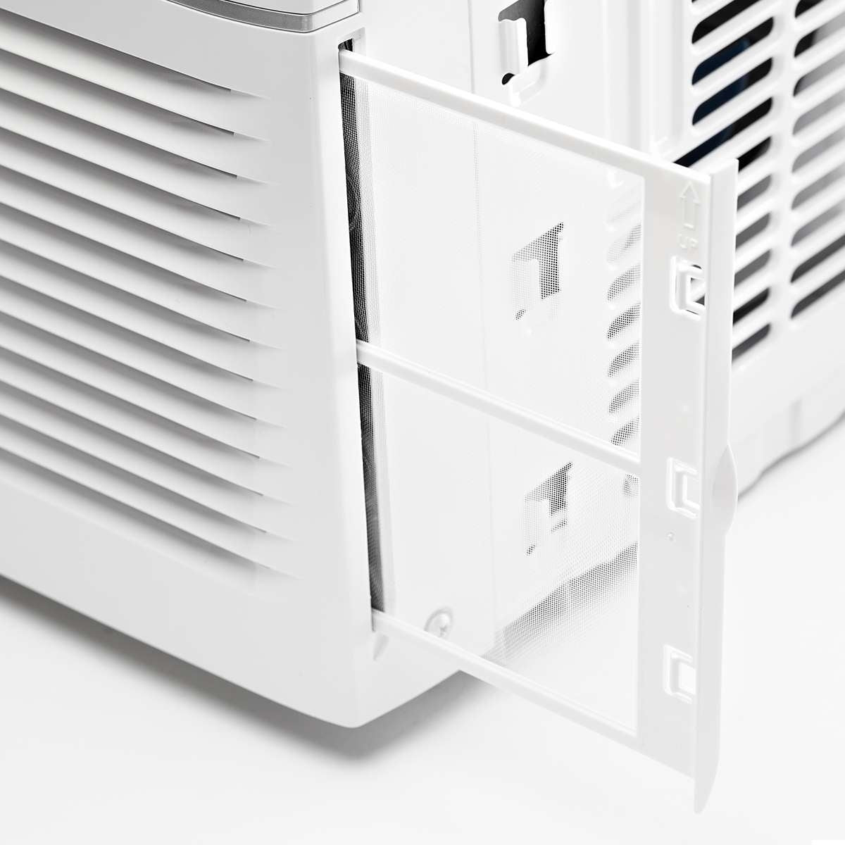 Midea 6,000 BTU Window Air Conditioner with Remote Control, Cools up to 250 sq. ft., 3-In-1 technology: air conditioner, dehumidifier, and fan modes MAW06R1YWT-S