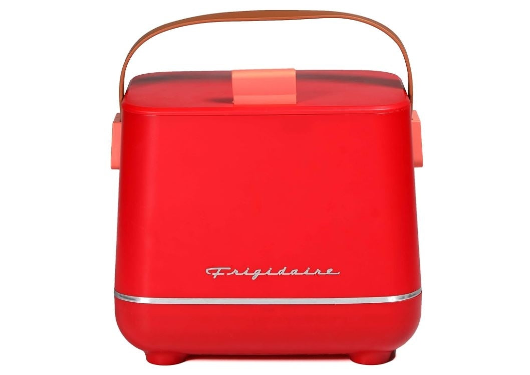 Frigidaire 6-Can Retro 4-Liter Top-Opening Portable Beverage Mini Fridge/Cooler EFMIS308-RED