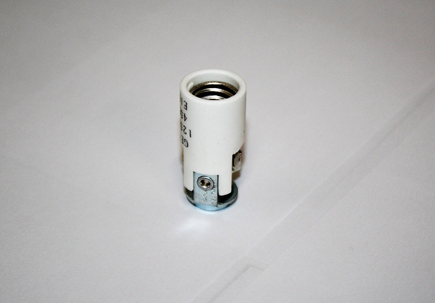 Luminance 1-9/16" High Heat Porcelain Socket D296 - 10-pack
