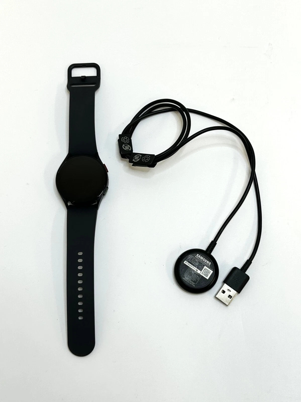 Samsung Galaxy Watch5 Aluminum Smartwatch 40mm BT Graphite SM-R900NZAAXAA (AS IS)