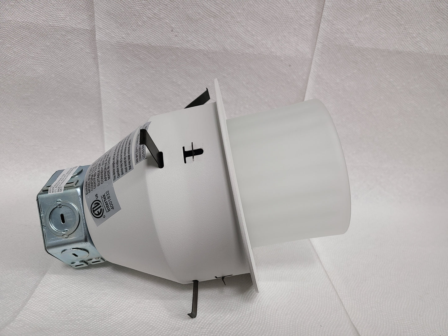 Electrix 6" Flood LED Light Kit with Drop GL IC Rated 18W 120v DWL6FF20DG