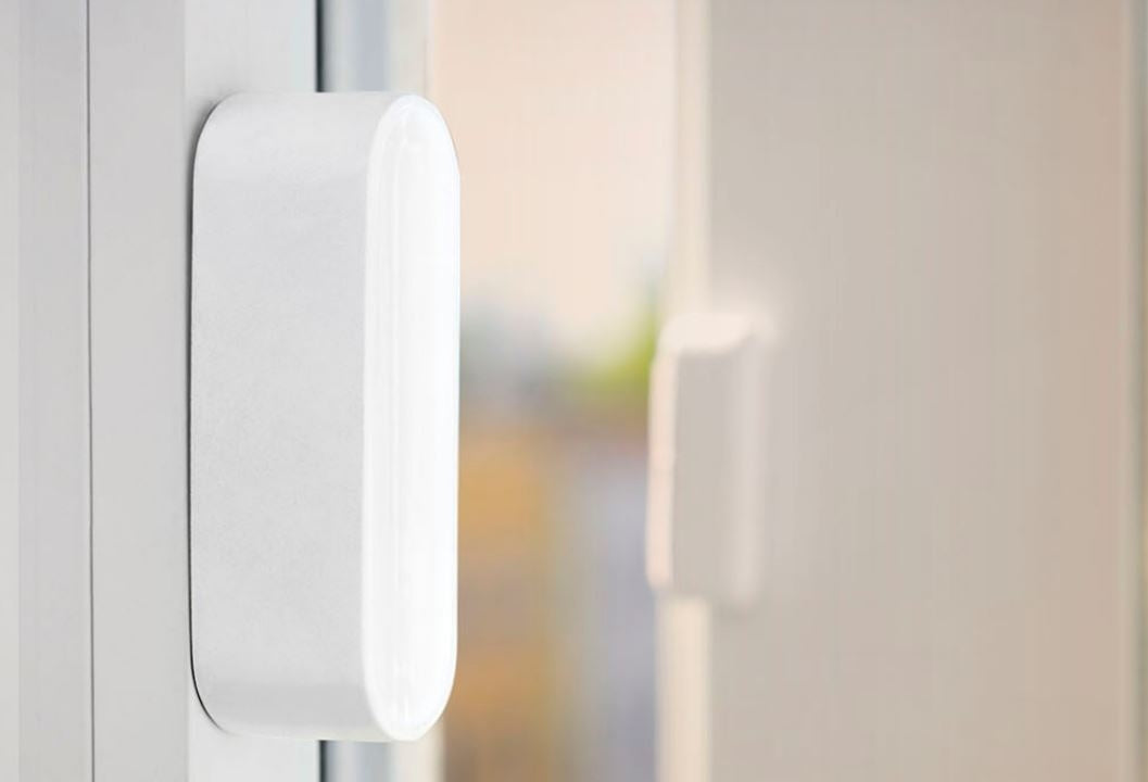 Z-Wave Smart Door / Window Sensor Compatible with Samsung SmartThings Hub Retail Box
