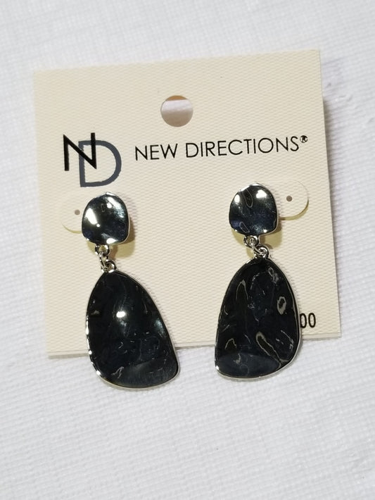 METAL DROP EARRING
