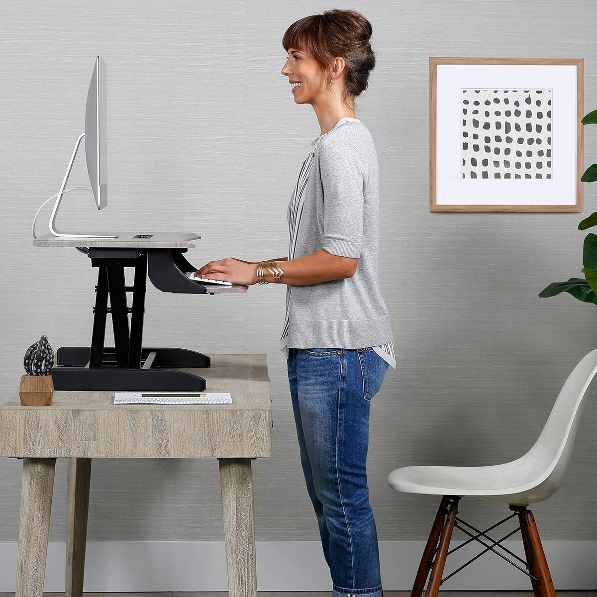 Ergotron – WorkFit-Z Mini Small Standing Desk Converter 33-458-917
