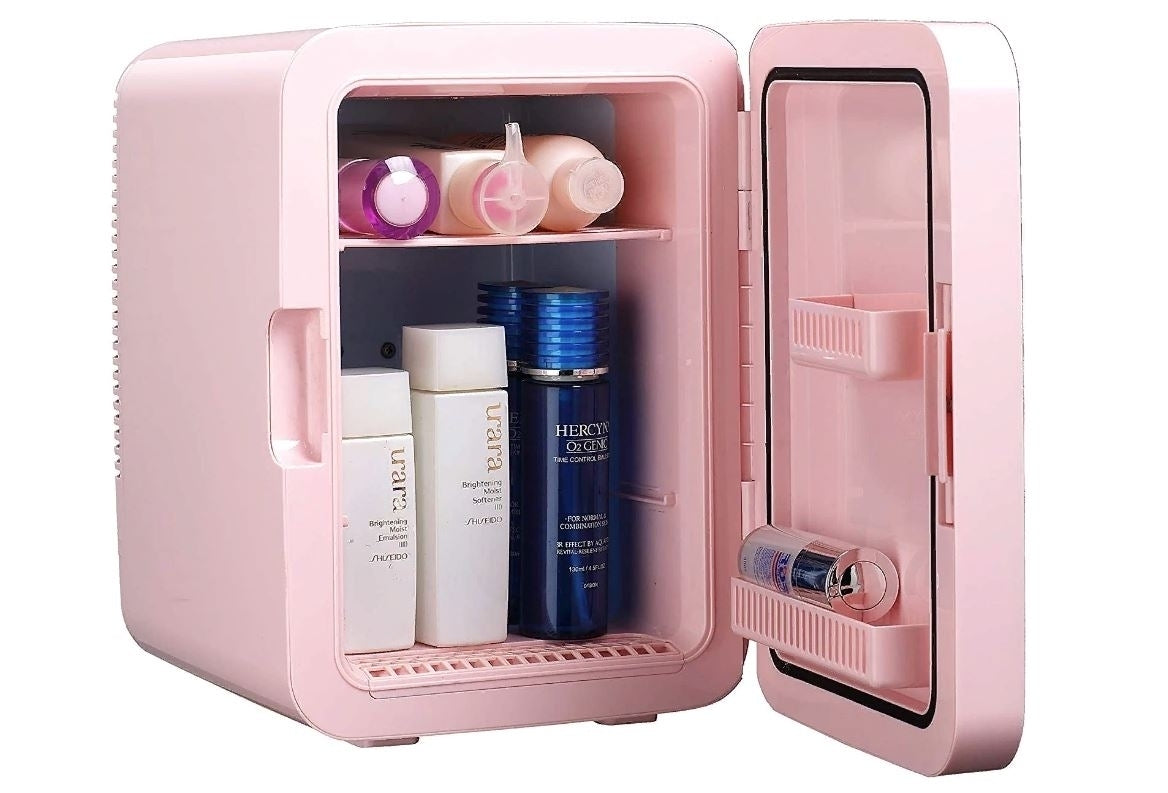 Frigidaire EFMIS170-PINK 9-Can / 6.5L Mini Portable Personal Fridge with Lighted Mirror Door, Includes 110V home power cord & 12V DC car adapter