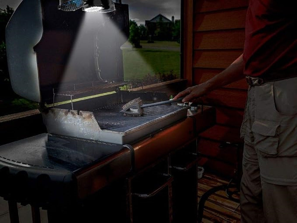 Technical Pro OFBBQ Barbecue Grill LIght and Fan Equipped With 12 LED Bulbs And 2 Individually Rotating Fans