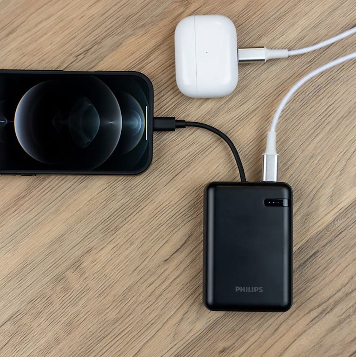 Philips Battery Pack, 1 USB-C, 15W, 1 Tethered USB-C Cable, 10000mAh, BLK 2 pack DLP3853B/37