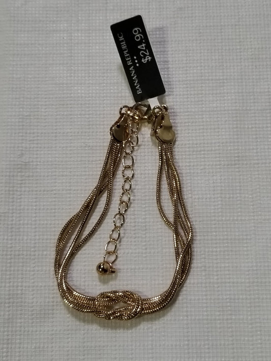 LIQUID KNOT BRACELET