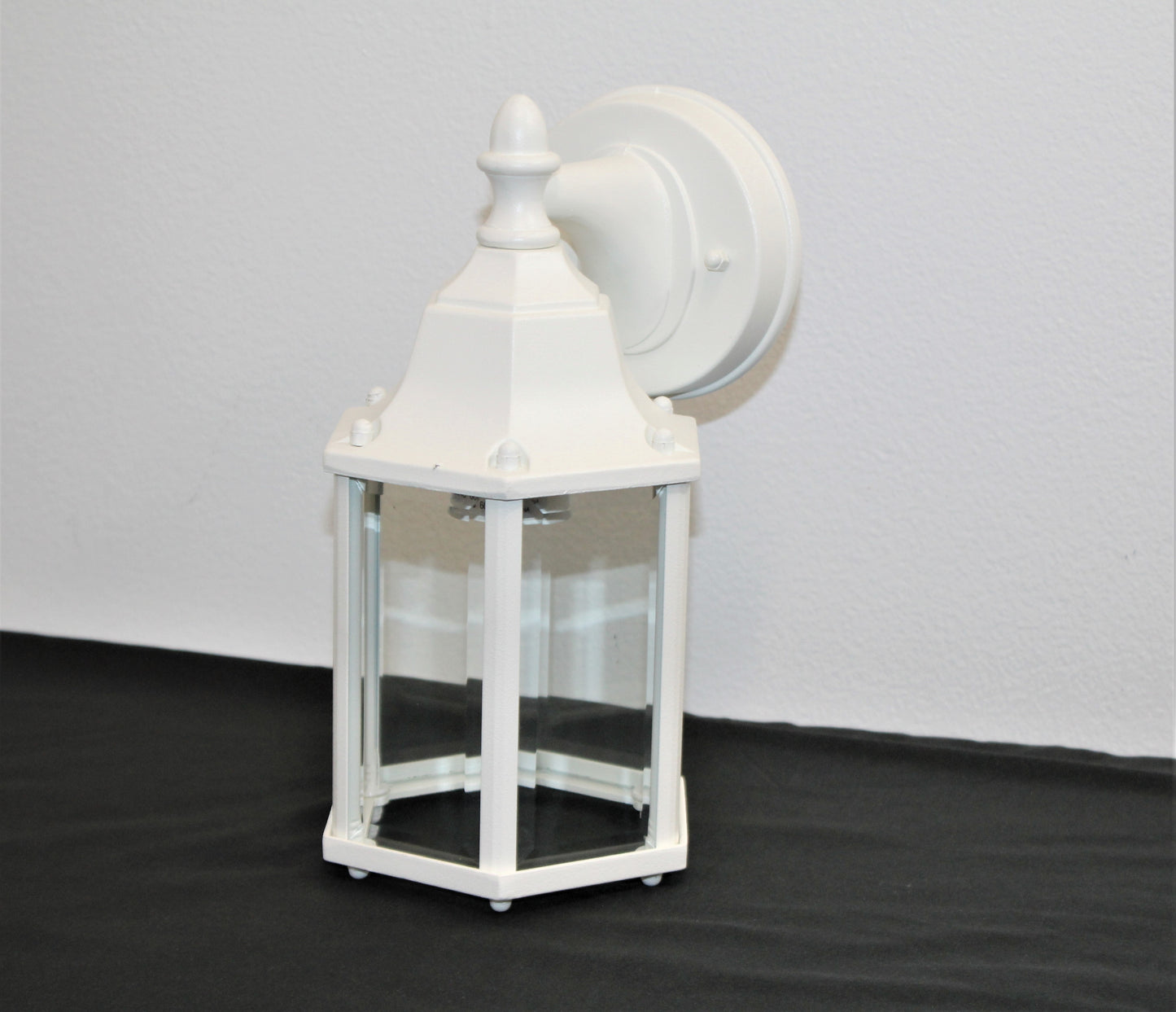 Sunset Lighting Outdoor Wall Sconce w/ Clear Beveled Glass, White Finish  F7851-30