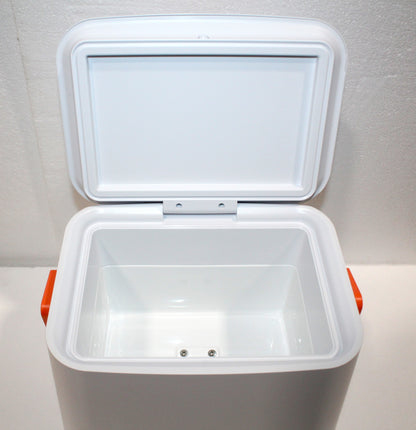 Frigidaire 6-Can Retro Top-Opening Portable Beverage Mini Fridge/Cooler EFMIS308-WHITE