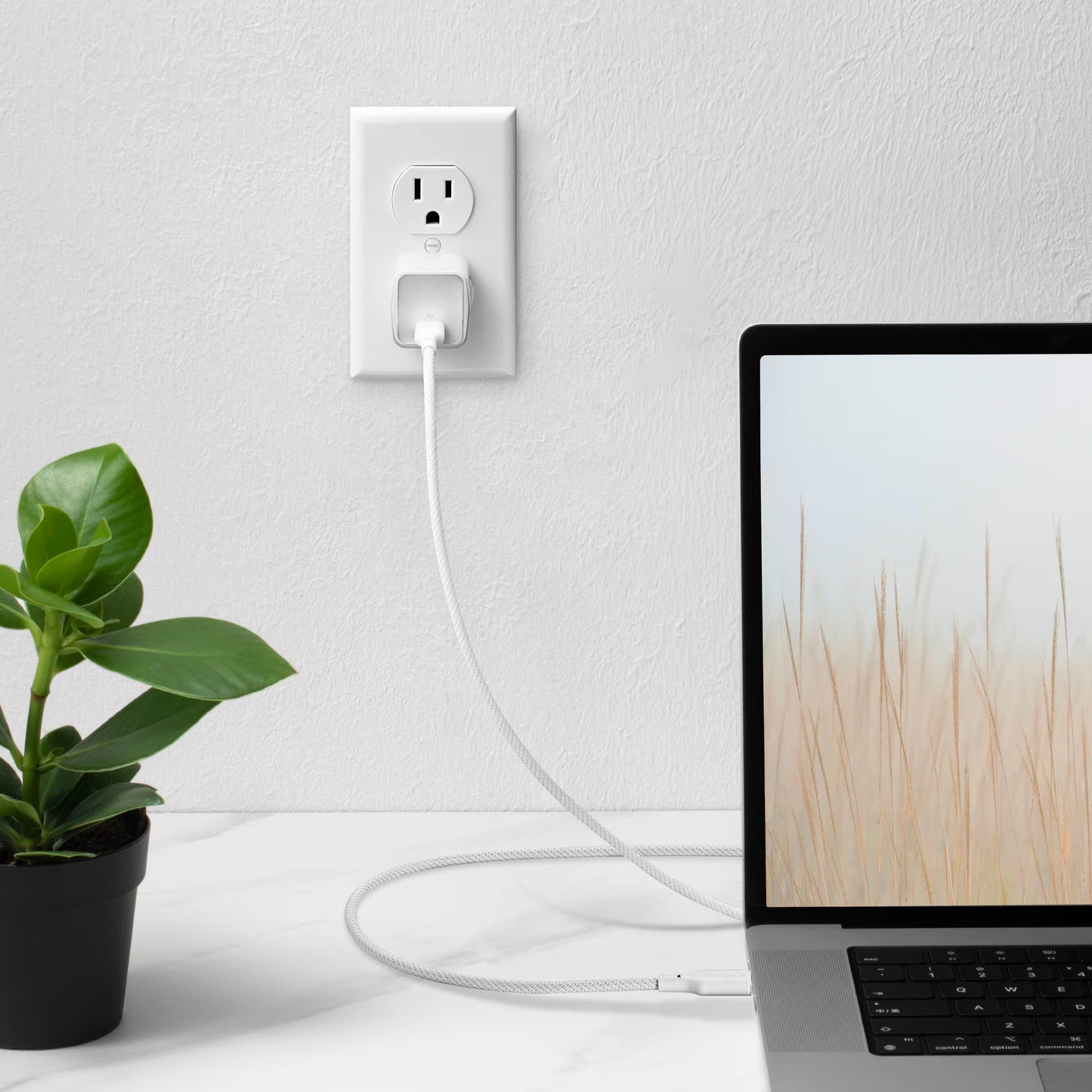 Mophie 30W USB-C PD GaN Wall Charger w/ 2M USB-C to USB-C Charging Cable CHG-WALL-PD-30W