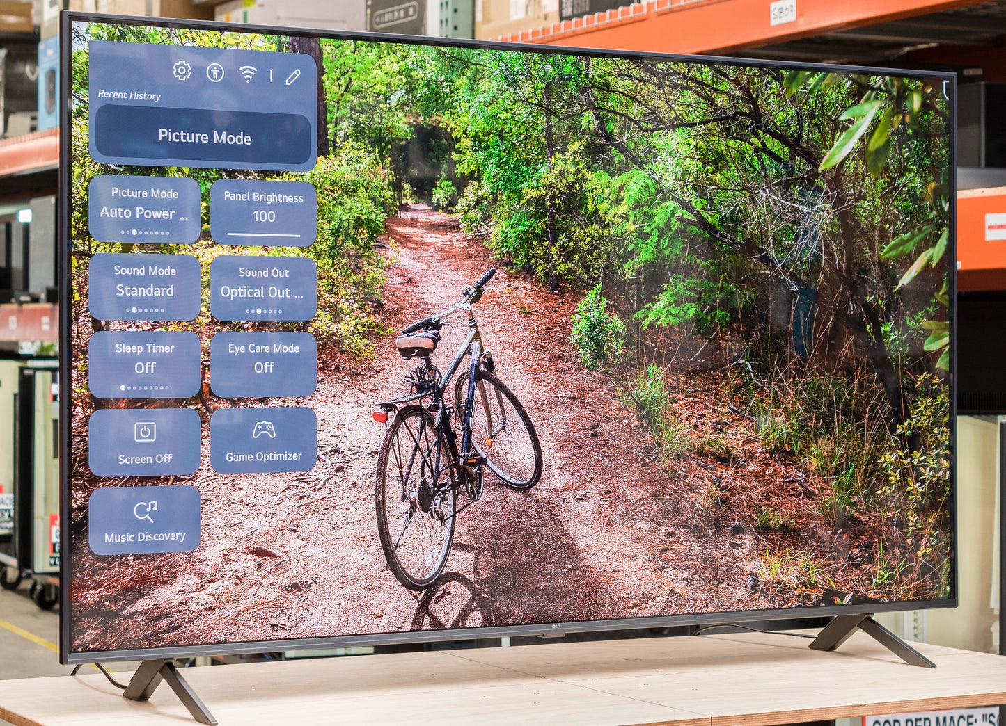 LG 43” UR9000 Series LED 4K UHD Smart webOS TV 43UR9000PUA