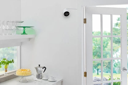 Lorex 2K Spotlight Indoor/Outdoor Wi-Fi Security Camera with 32GB SD Card, 2-Pack. BW482CAD-E
