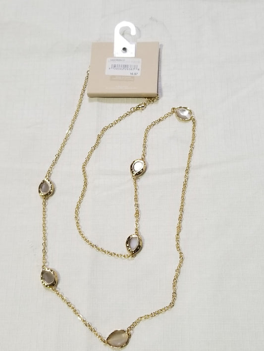 Necklace  Gold Tone