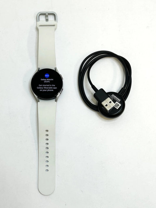 Samsung Galaxy Watch4 Smartwatch 40mm, Bluetooth/Wi-Fi, Silver SM-R860NZSAXAA
