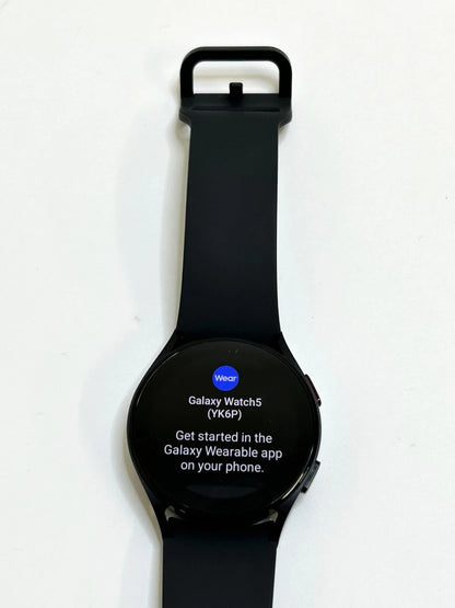 Samsung Galaxy Watch5 Aluminum Smartwatch 40mm BT Graphite SM-R900NZAAXAA (AS IS)