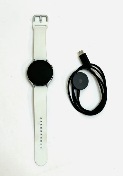Samsung Galaxy Watch5 Aluminum Smartwatch 44mm BT Silver SM-R910NZSAXAA