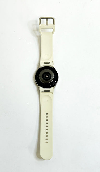Samsung Galaxy Watch6 Aluminum Smartwatch 40mm BT Cream SM-R930NZEAXAA