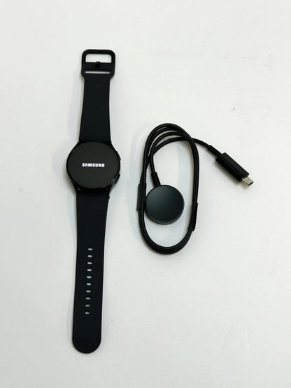 Samsung Galaxy Watch 6 40mm Black Aluminium Case with Graphite Silicone Band SM-R930NZKAXAA