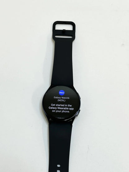 Samsung Galaxy Watch 6 40mm Black Aluminium Case with Graphite Silicone Band SM-R930NZKAXAA