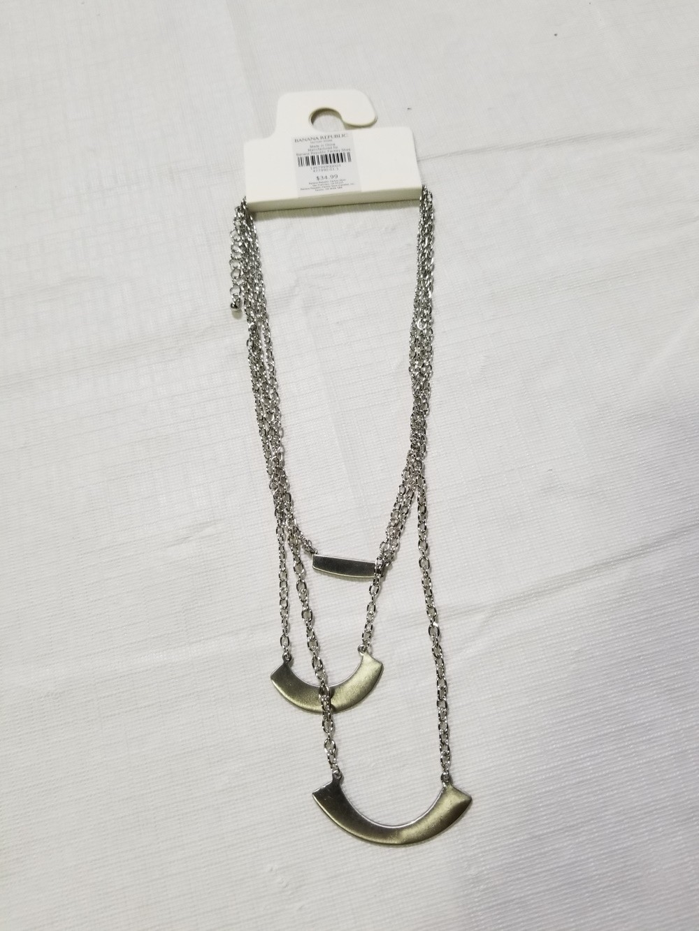 TRIPLED LAYERED BAR NECKLACE